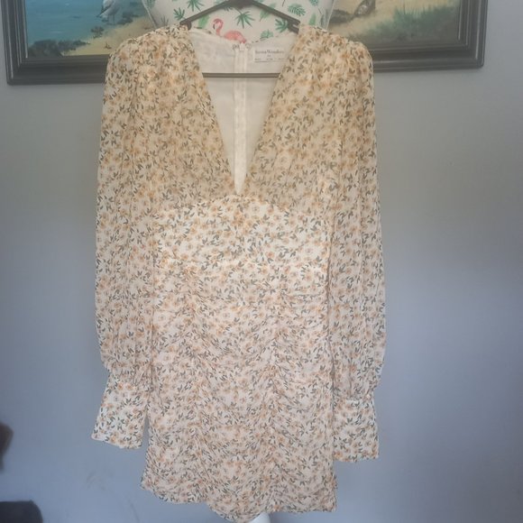 🥳 HOST PICK! 🥳 Seven Wonders floral mini dress (Size XS) - Picture 2 of 9